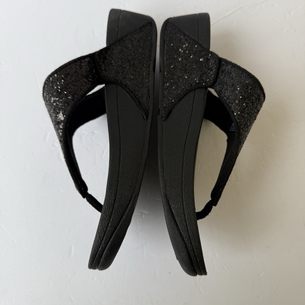 FitFlop Shimma Glitter Toe Post Sandals Black Glitter Women's US 6 EU 37 New - Picture 6 of 8